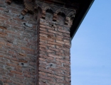  Comin, Isabella
, Dettaglio della decorazione in facciata
