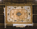 Comin, Isabella, Interno: rsti di decorazione su legno del soffitto